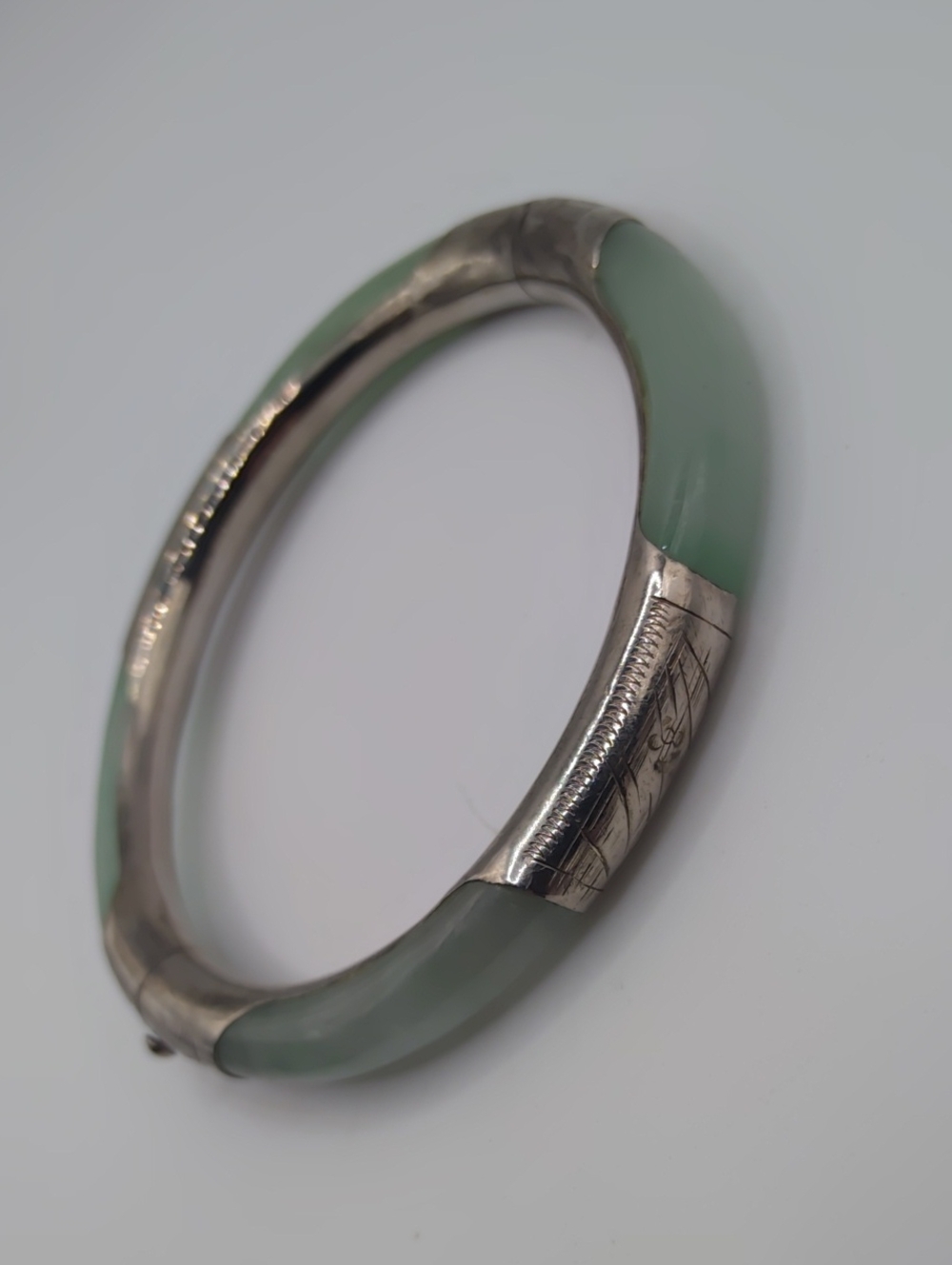 925 Nephrite Jade Clamper Bracelet With Safety Chain Sz 7 - Picture 3 of 10